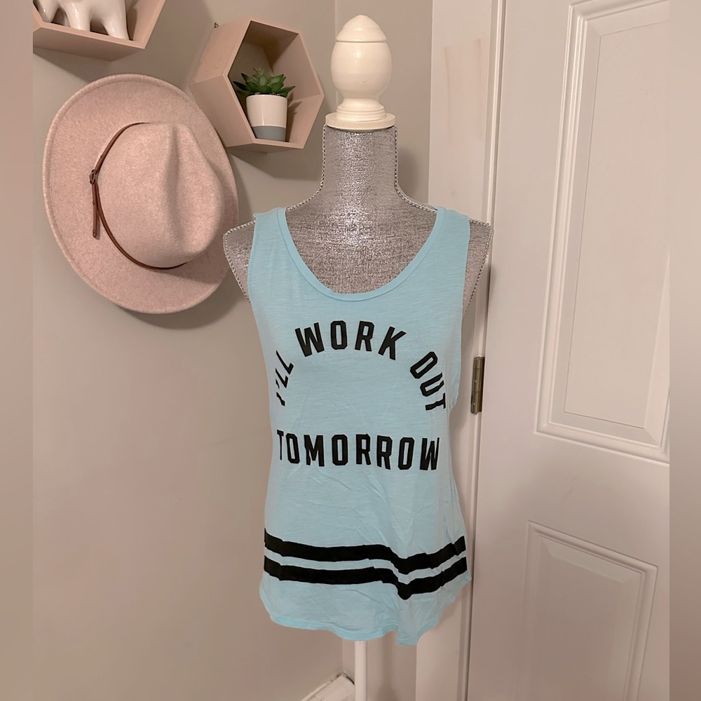 Victoria’s Secret PINK Graphic Work Out Tank